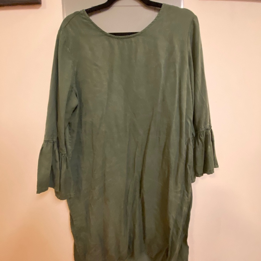 Green flowy dress with bell sleeves